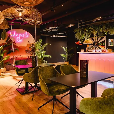 Rioca Hafeninsel Posto 8