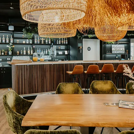 Rioca Hafeninsel Posto 8 4*